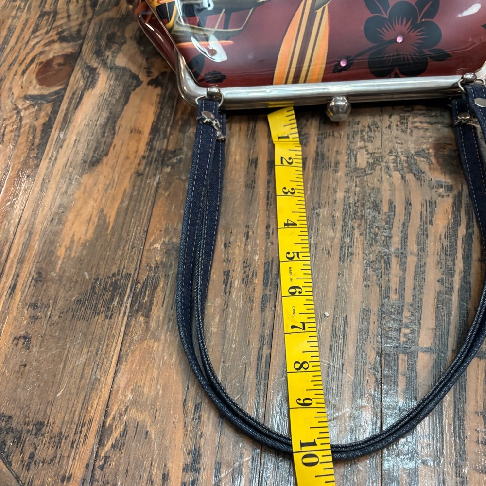 M. Andonia Y2K Wagon Motif Hand Bag - Picture 15 of 15